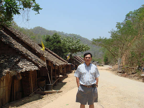 Mae Sam Lab huts